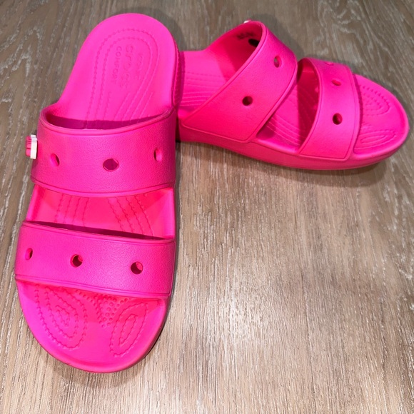 COPY - Pink Crocs Sandals - Picture 5 of 8